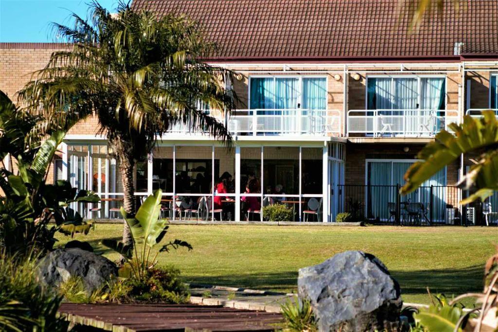 Seaside Garden Retreat Accommodation Wamberal Exteriör bild